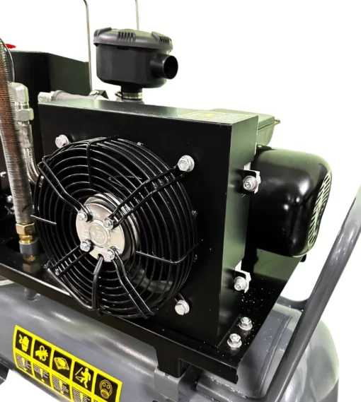 Компресор повітряний GTM DLG3V 380, гвинтовий, масляний, рес-100л, 350л/хв, 380В