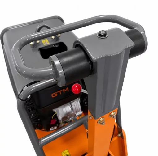 Віброплита GTM GPC330-LCRH, з гідравлічним реверсом, двигун Loncin G390F 14к.с., 300кг,&nbsp;лита плита
