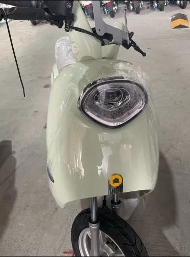 Електроскутер GTM Verona, 1200W, 60V, 26Ah, швидкість 45км/год, запас ходу 60км